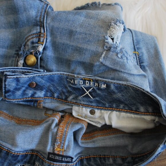 American Eagle Super Stretch Boho Artist Jean Shorts 8 - Picture 5 of 5